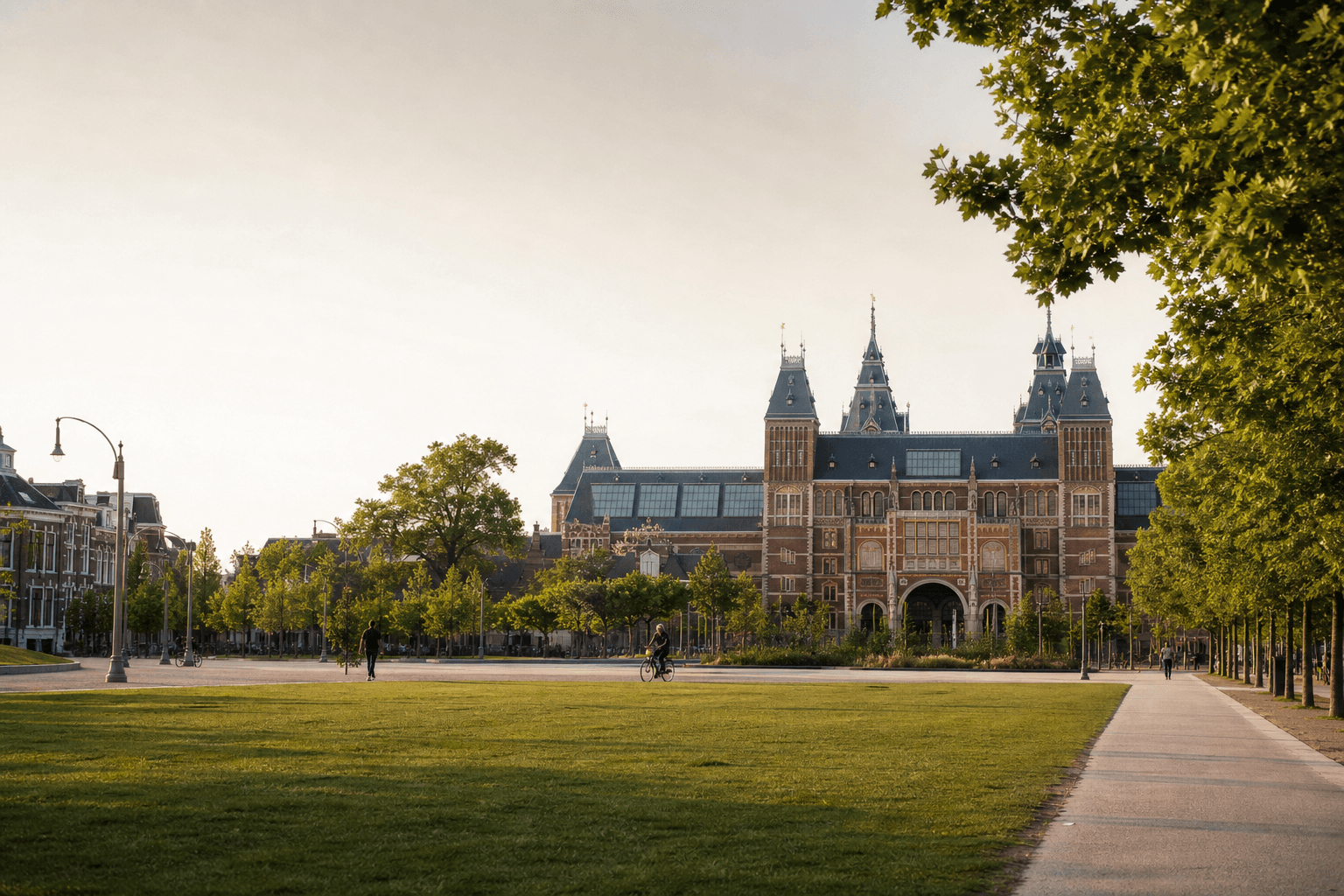 The Rijksmuseum across the lawn of Museumplein