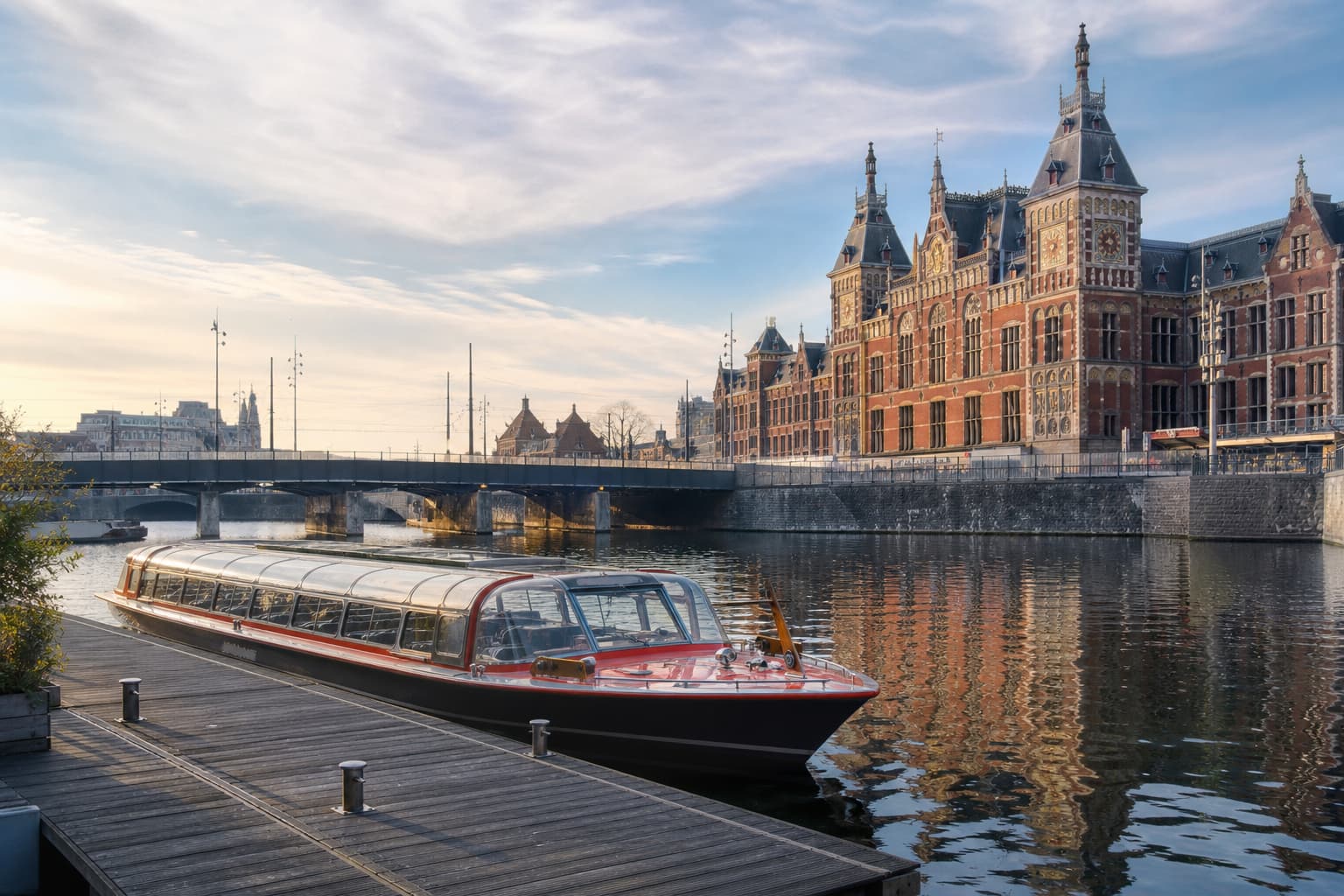 Stromma - Central Station Bridge in Amsterdam
